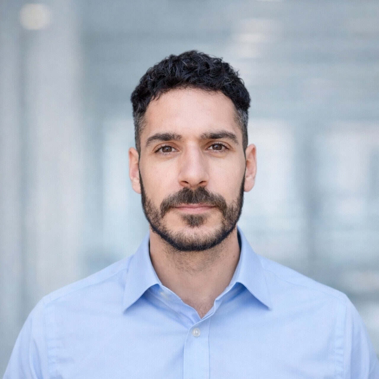 perfil profesional emiliano eftimio